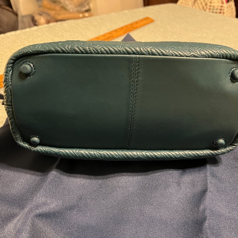 COLE HAAN SMALL BUCKET BAG WITH CROSSBODY STRAP NWT - Picture 6 of 9